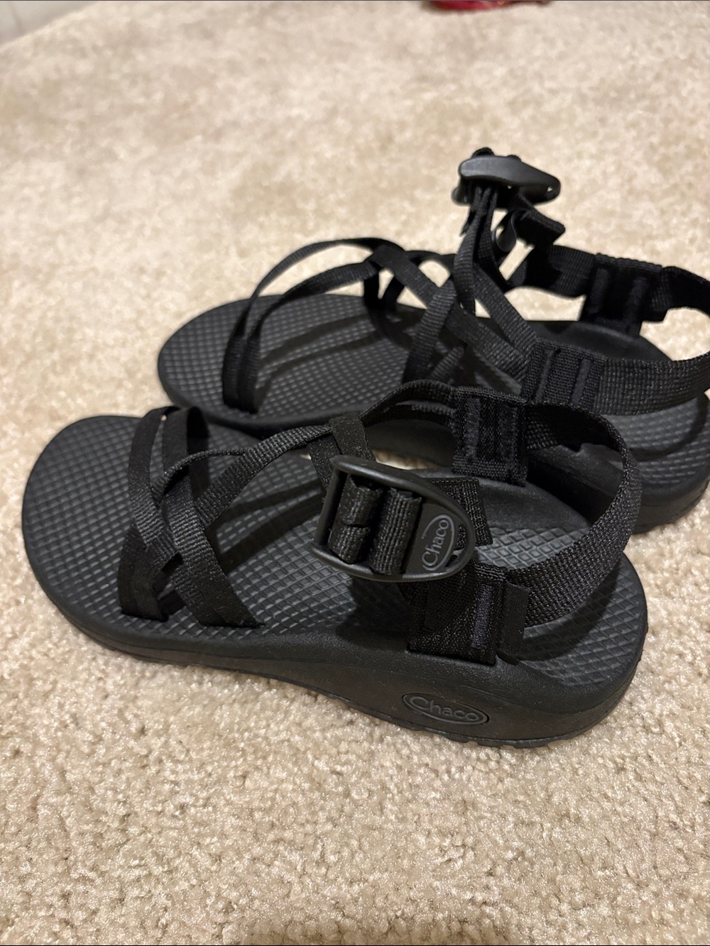 Chaco womens Black Strappy Sandals - Adjustable Webbing